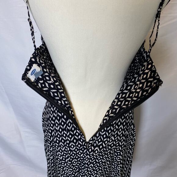 Old Navy Aztec Print Black an White Spaghetti Strap Mini Dress Size Small Womens - Picture 9 of 13